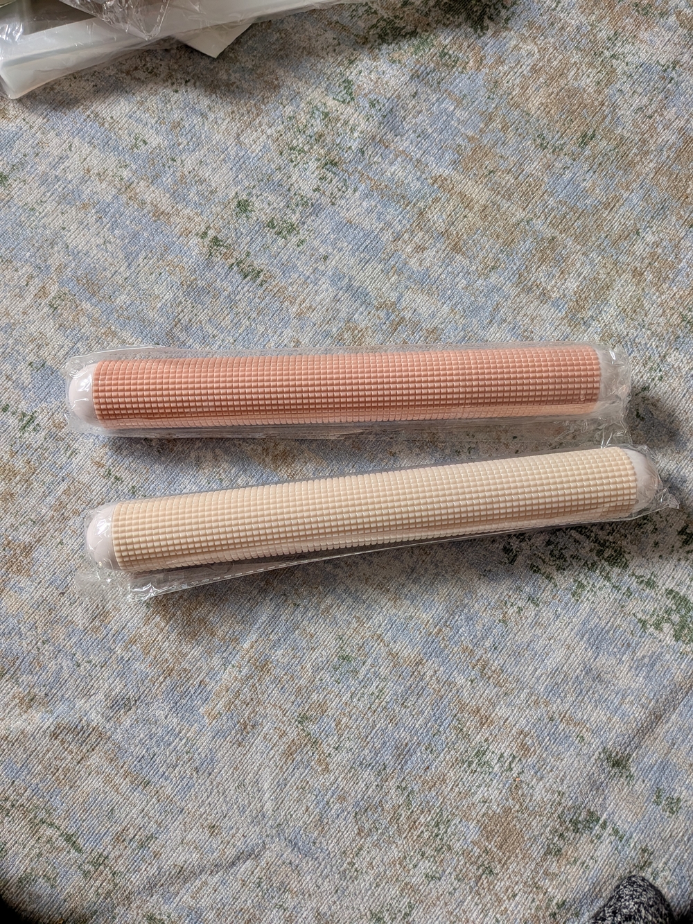 New Set of 2 Textured Rolling Pins For Kitchen